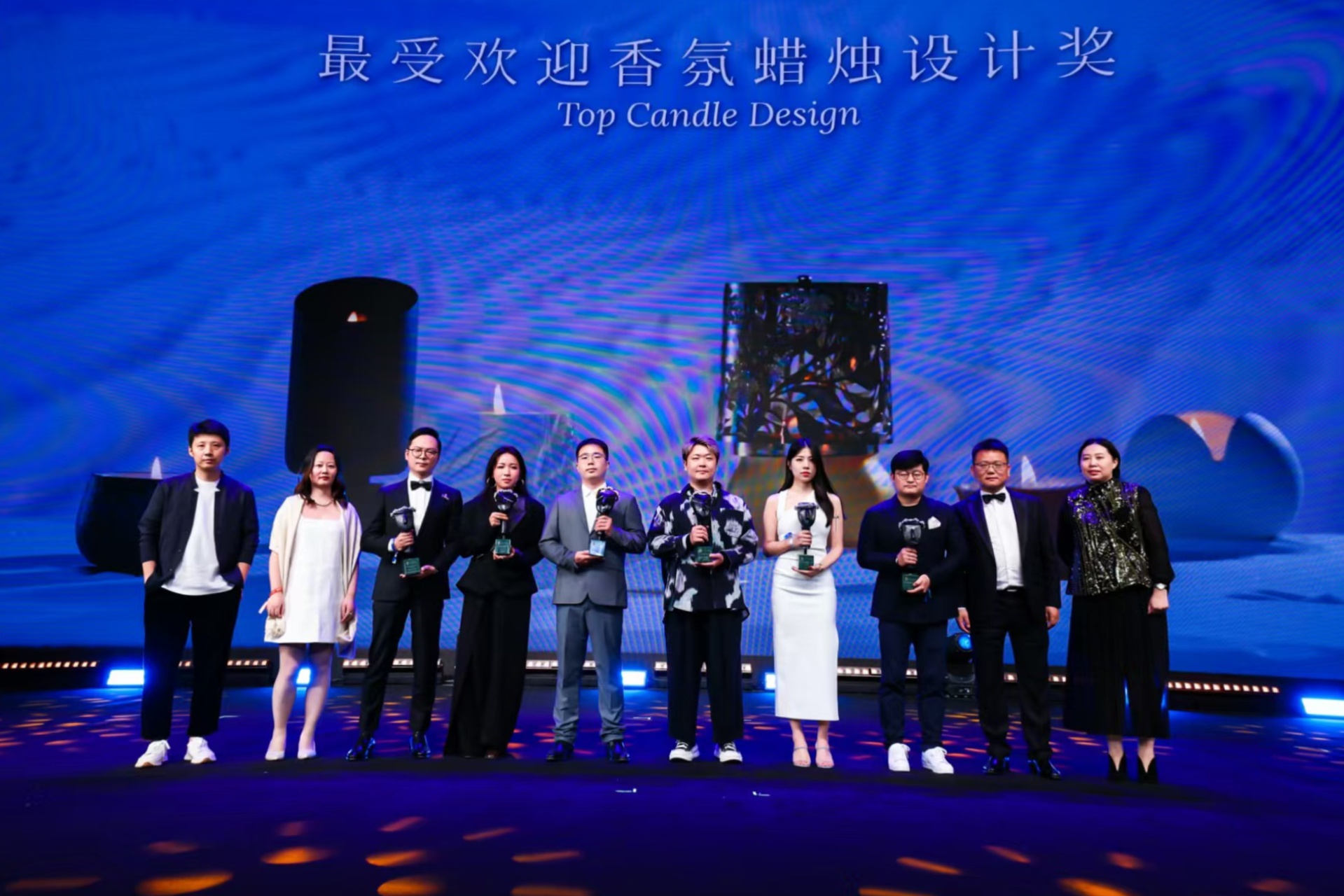 1730086407149996.jpg 頒獎(jiǎng)典禮2.jpg